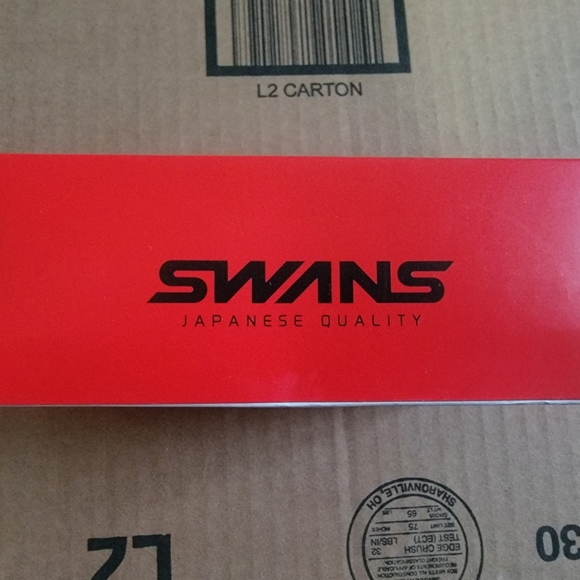 ELECOM Co-Developed (with Programmer Swans) Gaming・PC Glasses - Picture 3 of 5